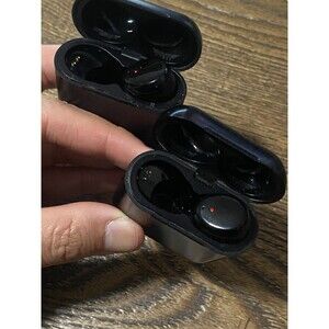 Lot Of 2 TOZO T6 IPX8 Bluetooth Wireless Earbuds Right Earbud ONLY In Each case